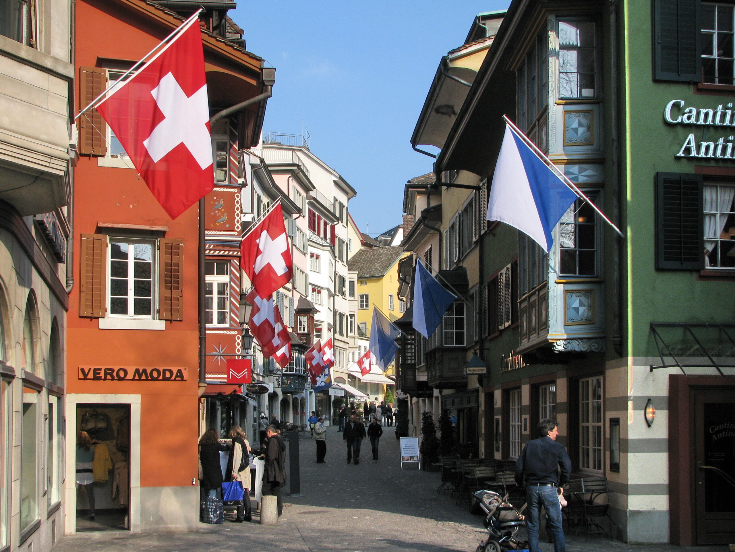 Best (and Worst) time to travel to Zürich by month